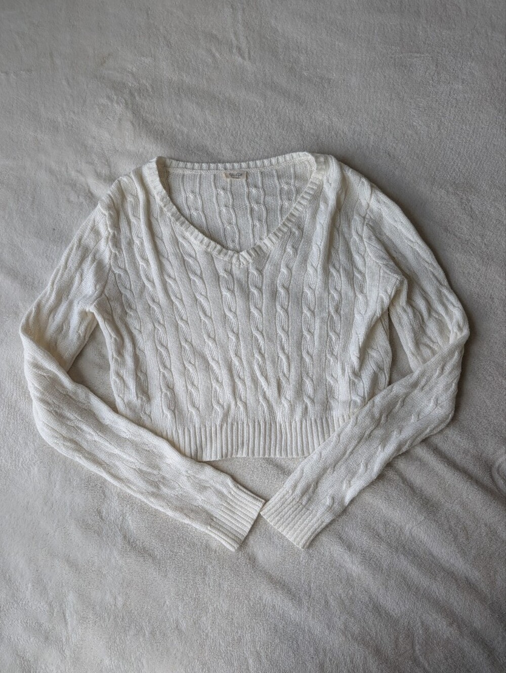 Brandy Melville Cropped Sweater